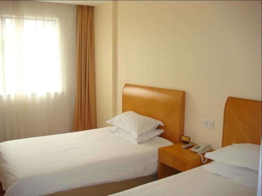 7 Days Inn Shanghai Xujiahui Caobao Road Subway Station Branch Xuhui Extérieur photo