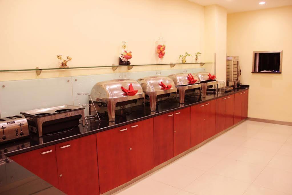 7 Days Inn Shanghai Xujiahui Caobao Road Subway Station Branch Xuhui Extérieur photo