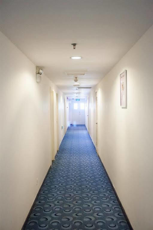 7 Days Inn Shanghai Xujiahui Caobao Road Subway Station Branch Xuhui Extérieur photo